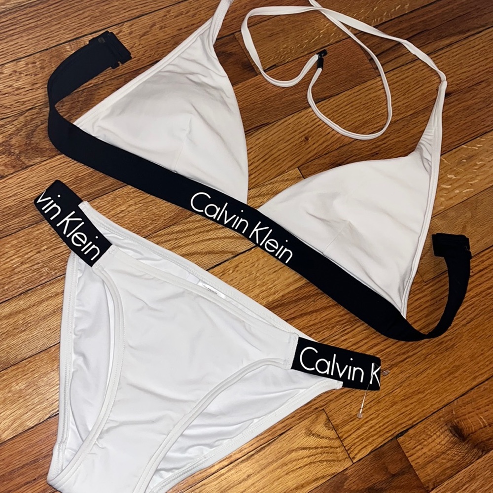NWOT Mix and match Calvin Klein bikini